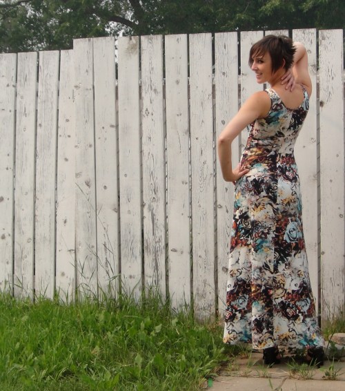 Back view, with seam.