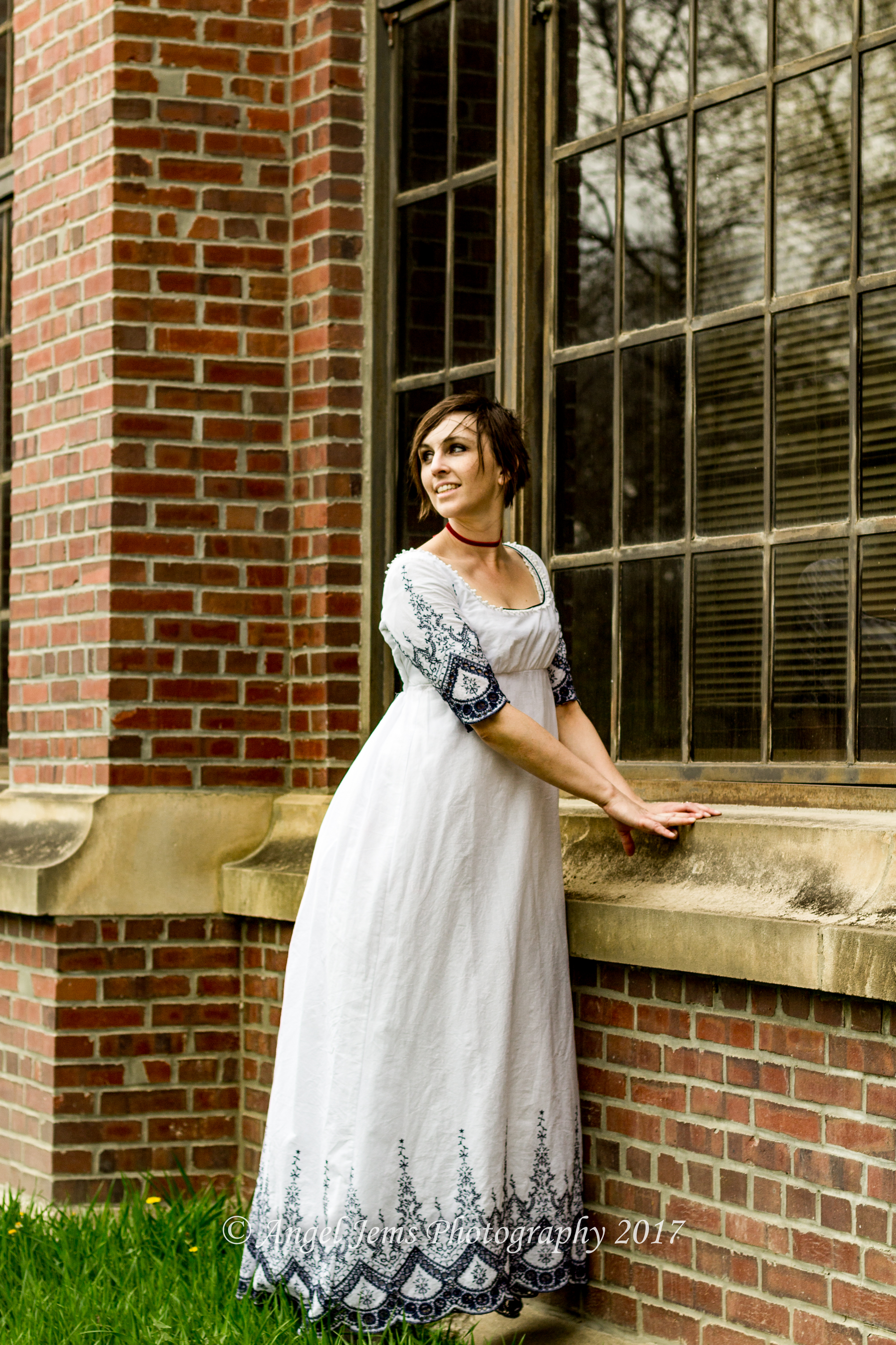 A walk in the park (in a white muslin dress) | Tanit-Isis Sews